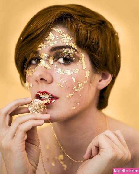 Bryarly Bishop XXXモデル 写真