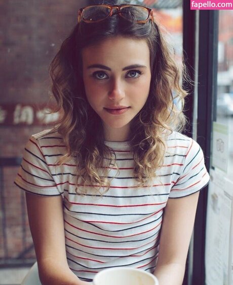 Charlotte Mckee アダルトスター 画像