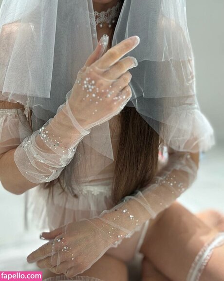 ekaterina naturally トップスター 画像