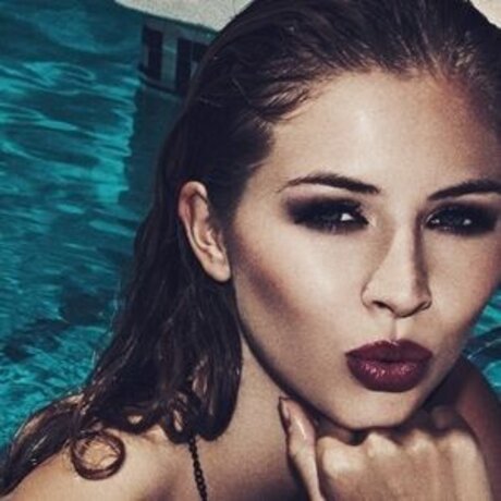 Hermione Corfield xxxスター 写真