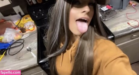 Ahegao ホットなポルノスター 写真