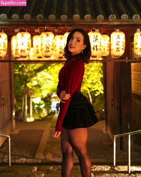 Miss Bri Torres 素敵なスター 写真