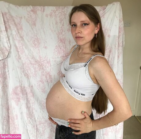Jessie Cave セクシーなポルノスター 写真