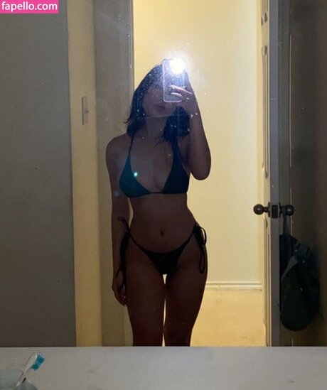Celia Tran top profile image