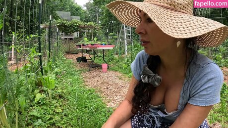 Getting Grounded With Jenna 無料女優 写真