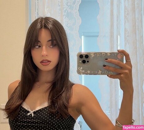 Lea Martinez 素敵なモデル 写真