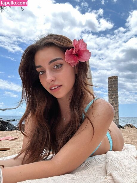 Lea Martinez ポルノモデル 写真