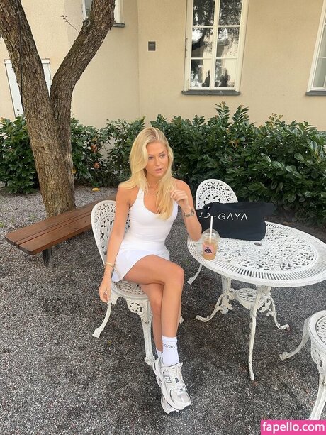 Hilda Sigurdsson ヌード女優 写真