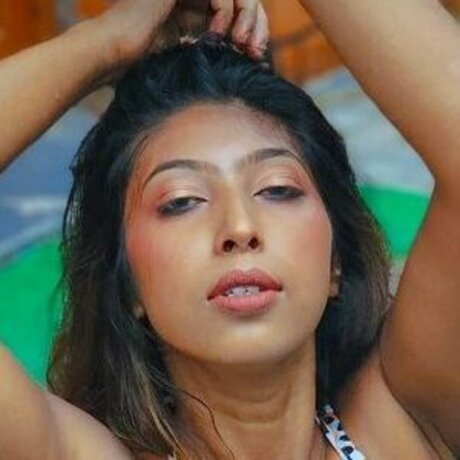 Neelam Singha 高品質女優 写真