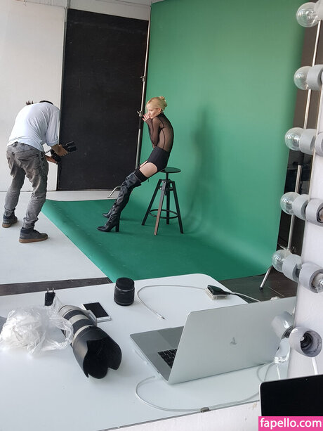 Karina Vasilishin エロティックなスター 写真