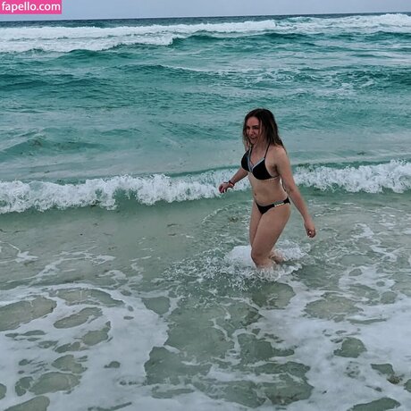 kristastreams ホットモデル 画像