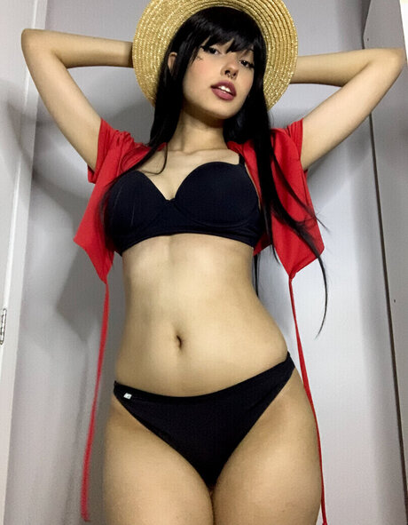 Cincingss セクシーモデル 写真
