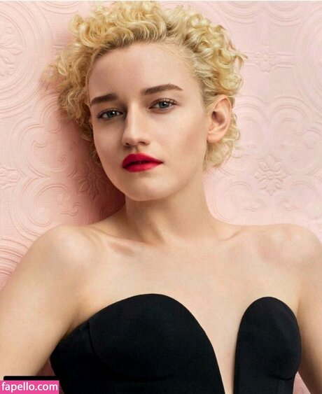 Juliagarner アートポルノスター 写真