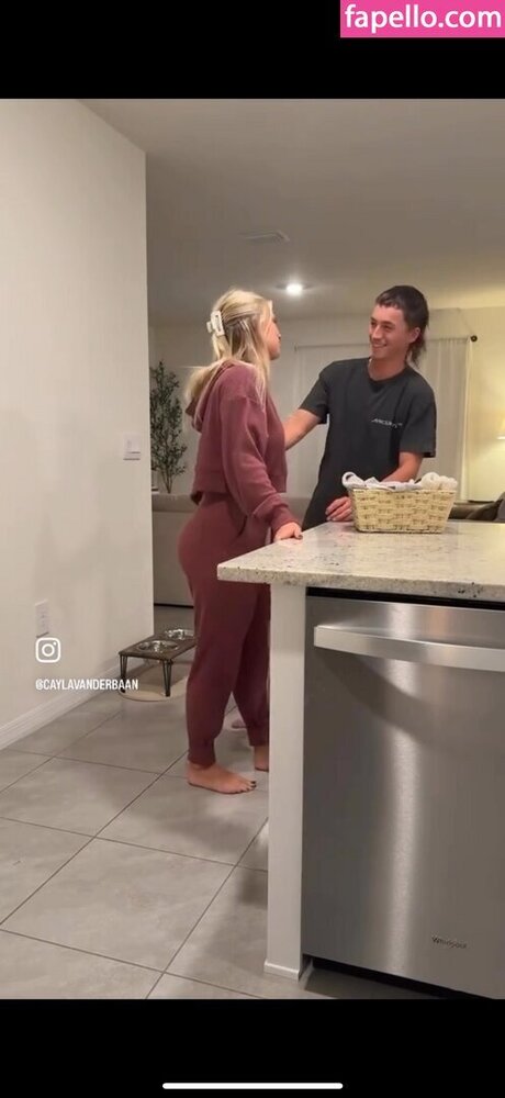 Cayla Vanderbaan xxxポルノスター 写真