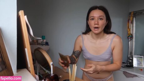 Double Take Reacts アダルトモデル 写真