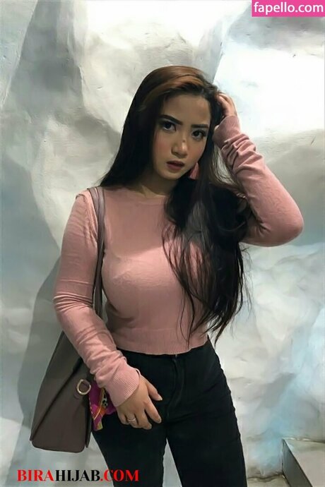 Zizi Wong 美しいスター 写真
