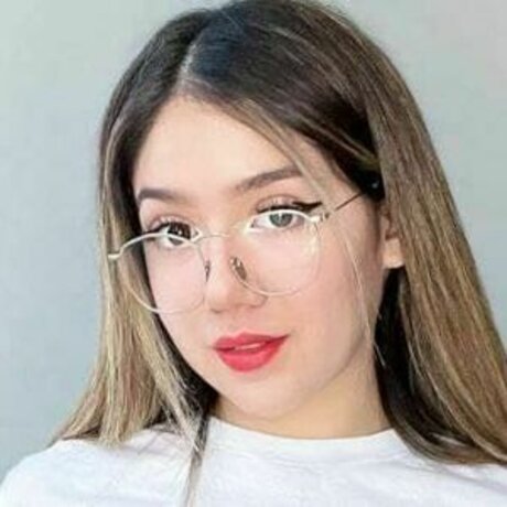 lily constantinee ポルノスター 裸 画像