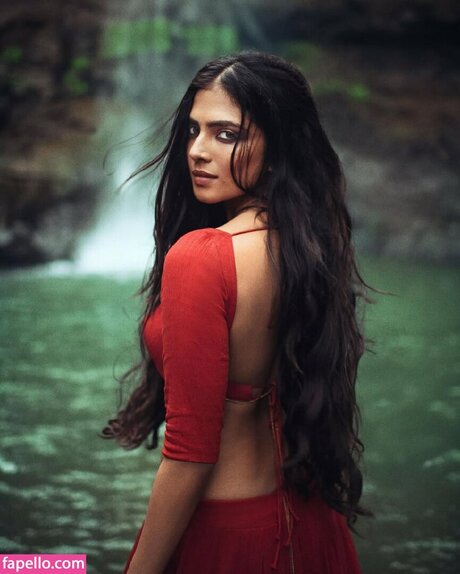 Malavika Mohanan 美しいスター 写真
