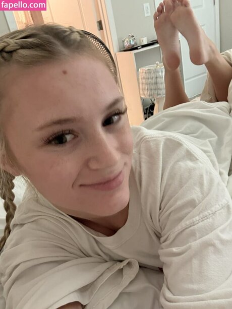 Mads Thompson Maddiiedee セックスモデル 写真