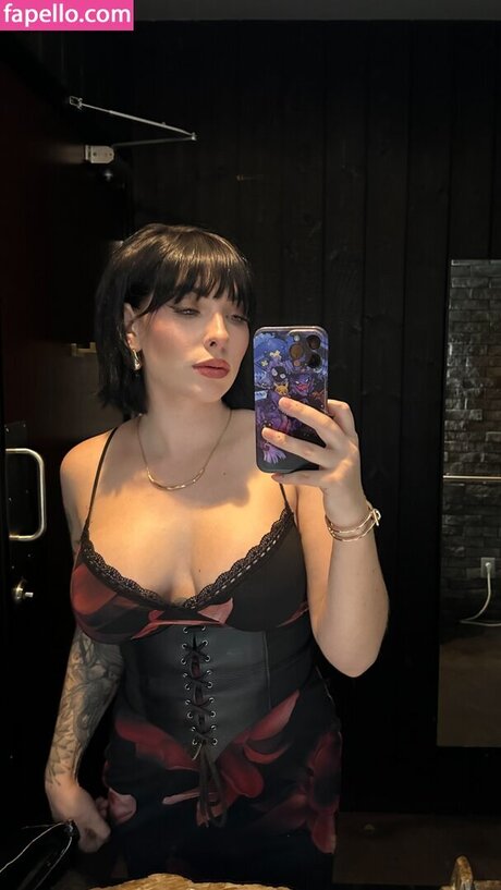 超デブおばあちゃんOnlyFans アート裸 ギャラリー