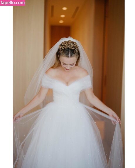 Billie Lourd ポルノスター 独占 ギャラリー