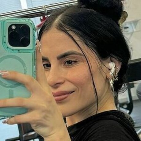 Emme Cavazos 美しいスター 写真