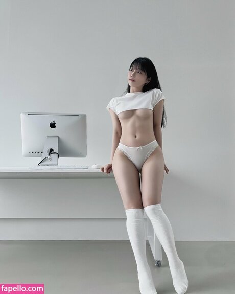 nana un ポルノスター 可愛い 写真