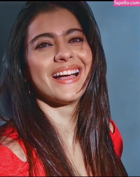 Kajol Devgn ヌードスター 画像