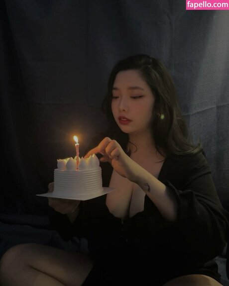 Omulet t セクシーなスター 画像