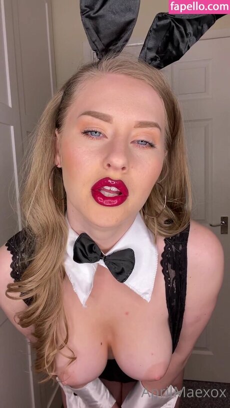 April Mae Xox ポルノスター 画像