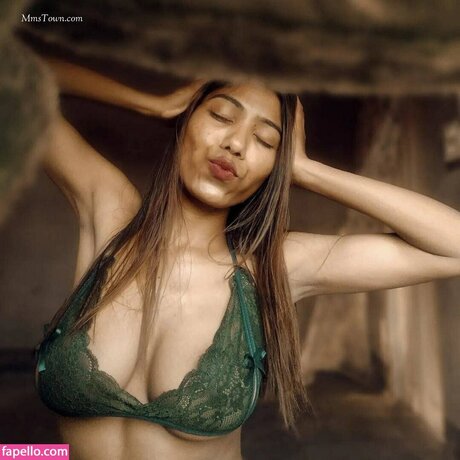 Reya Ghosh 最高のスター 画像
