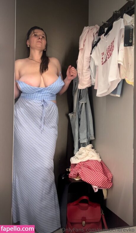ナチュラルポーグオンリーファン セクシー 写真