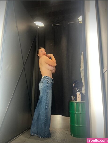 細くて小さなおっぱいOnlyFans 限定 写真