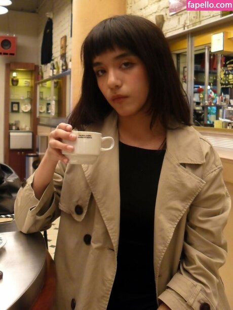 Om4ly 最高の女優 写真