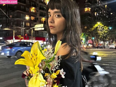 Om4ly ポルノ女優 写真