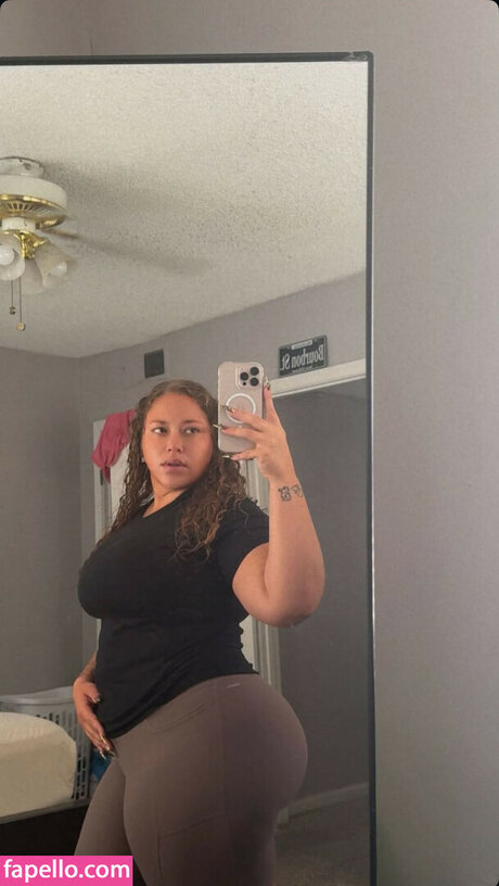Mikayla Shea 素敵なスター 写真