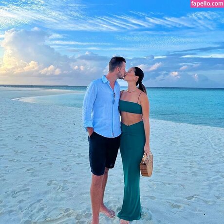 WMAF Alpha Couples ヌード女優 画像