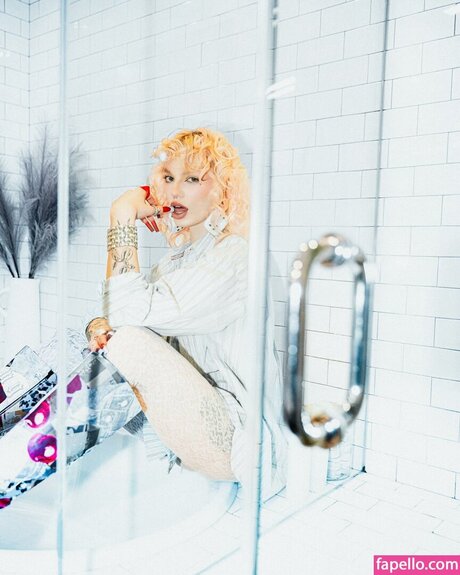 Gtayy STARGIRL ポルノスター 美しい 写真