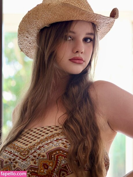 Isabella Ardley 完璧なモデル アーカイブ