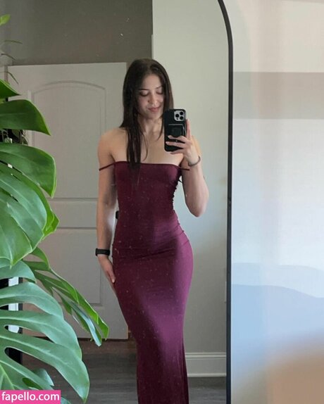 Emma Lanyi 最高のポルノスター 写真