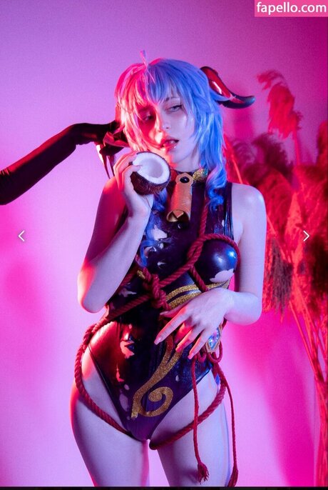 アナル熟女オンリーファンズ 無料セクシー 写真