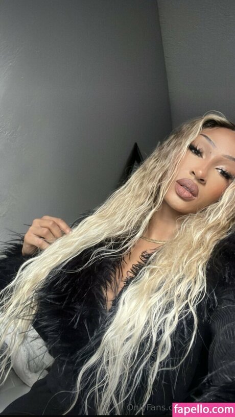 Mara Sade セックスポルノスター 画像