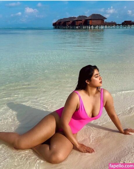 Nikita Sharma 最高のポルノスター 画像