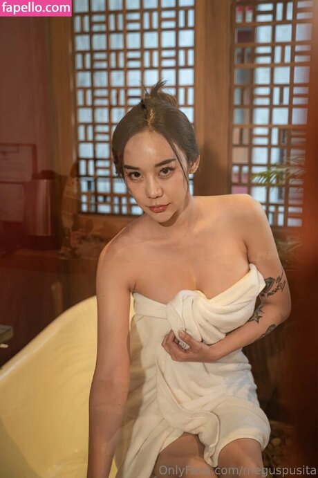 meguspusita 完璧なスター 写真