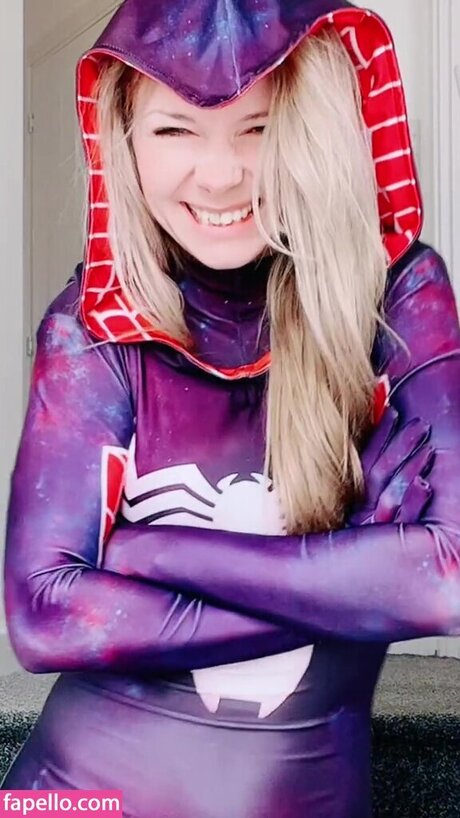 SmileyDani158 かわいいモデル 写真
