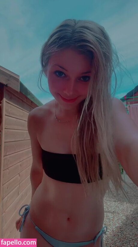 オイルを塗った黒檀のOnlyFans トップ アーカイブ