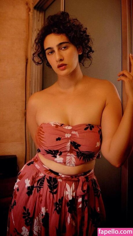 Megha Shukla ポルノスター トップ 写真