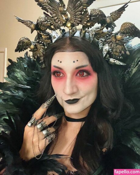 Brizzy Voices 裸のモデル ギャラリー