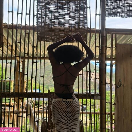 Jessica Nahomy profile image