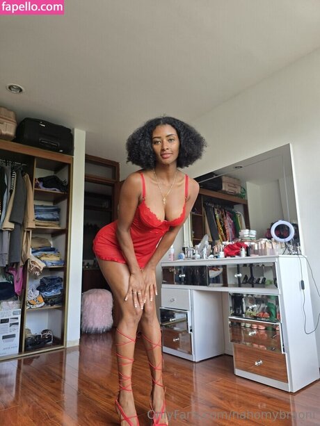 Jessica Nahomy モデル 写真
